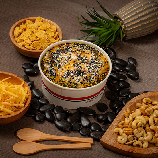عريكة قشطة وعسل وجبن